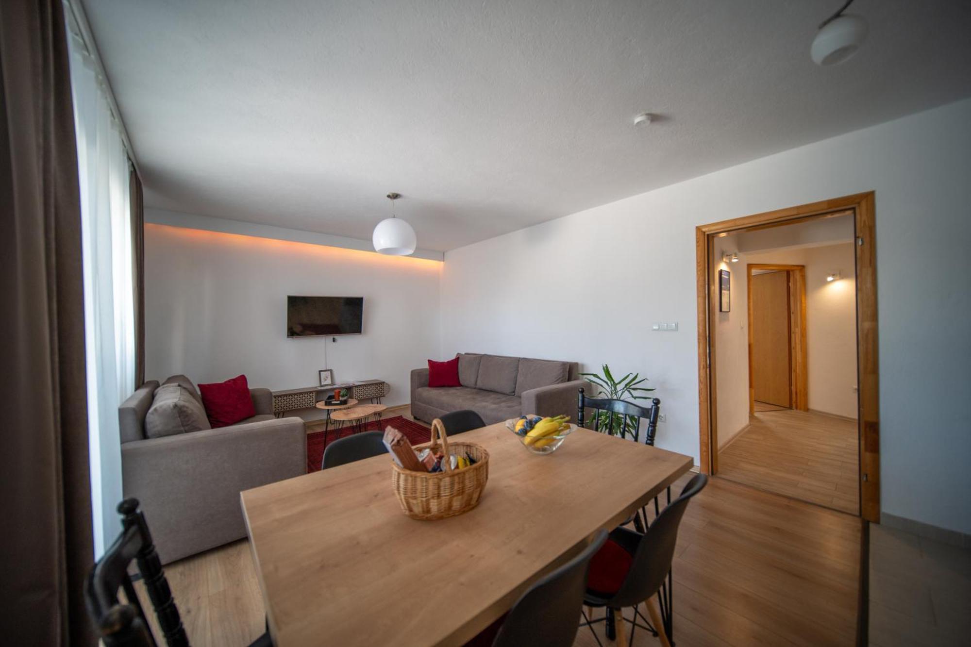 Apartman By The River *