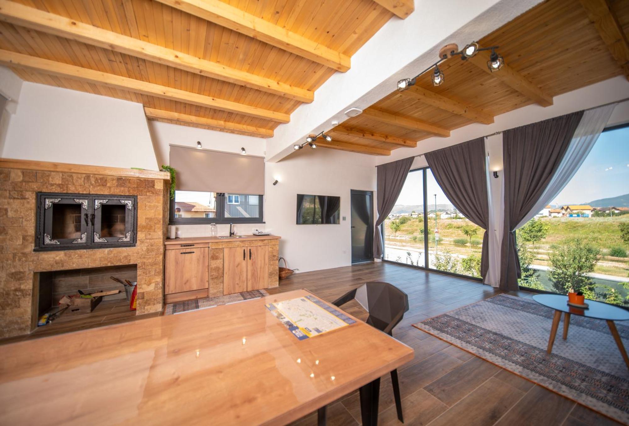 Apartman By The River